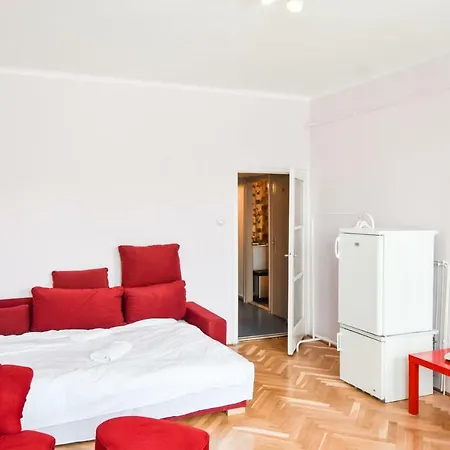 Girly Retro Flat On Romantic Boho Buda Apartment Budapest